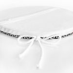 - RealHomes Yuvarlak Fermuarlı Minder - Realhomes  Siyah Beyaz Üçgen Geometrik Desenli Dijital Baskılı Yuvarlak Fermuarlı Sandalye Minderi Realhomes