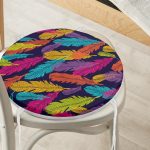 - RealHomes Yuvarlak Fermuarlı Minder - Realhomes Lacivert Zeminde Renkli Tüyler Özel Tasarımlı Yuvarlak Fermuarlı Sandalye Minderi Realhomes