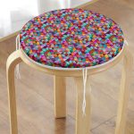 Özel Tasarım 3D Renkli Üçgenler Dijital Baskılı Yuvarlak Fermuarlı Sandalye Minderi Realhomes