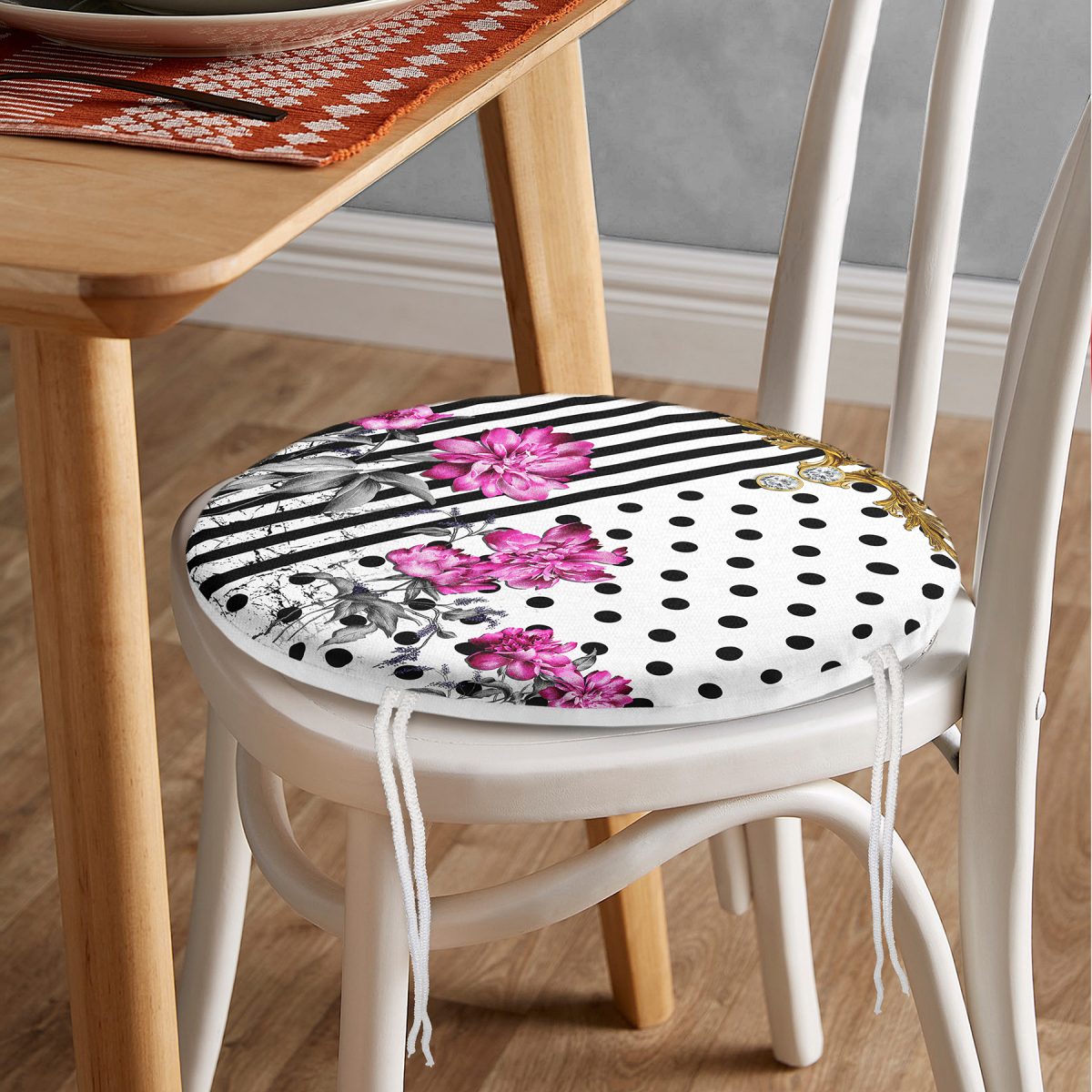Çizgili Puanlı Zeminde Çiçek Desenli Özel Tasarım Dijital Baskılı Modern Yuvarlak Fermuarlı Sandalye Minderi Realhomes