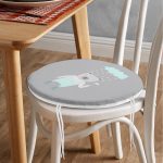 - RealHomes Yuvarlak Fermuarlı Minder - Realhomes  Gri Zeminde Şemsiyeli Ayıcık Motifli Özel Tasarımlı Dijital Baskılı Modern Yuvarlak Fermuarlı Sandalye Minderi Realhomes