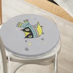 - RealHomes Yuvarlak Fermuarlı Minder - Realhomes Realhomes Gri Zeminde Atkılı Baykuş Desenli Modern Yuvarlak Fermuarlı Sandalye Minderi Realhomes