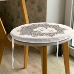 - RealHomes Yuvarlak Fermuarlı Minder - Realhomes  Kadın Figürlü Dijital Baskılı Özel Tasarım Modern Yuvarlak Fermuarlı Sandalye Minderi Realhomes