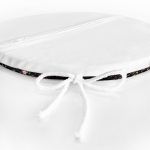 - RealHomes Yuvarlak Fermuarlı Minder - Realhomes  Siyah Zeminde Renkli Uzak Doğu Denge İkonlu Dijital Baskılı Yuvarlak Fermuarlı Sandalye Minderi Realhomes