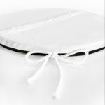 - RealHomes Yuvarlak Fermuarlı Minder - Realhomes  Realhomes Özel Tasarım Siyah Zeminde Gold Medusa Yuvarlak Fermuarlı Sandalye Minderi Realhomes