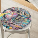 - RealHomes Yuvarlak Fermuarlı Minder - Realhomes  Sulu Boya Tüy Motifli Renkli Kadın Özel Tasarım Yuvarlak Fermuarlı Sandalye Minderi Realhomes