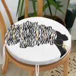 - RealHomes Yuvarlak Fermuarlı Minder - Realhomes Siyah Beyaz Zenci Kadın Motifli Modern Yuvarlak Fermuarlı Sandalye Minderi Realhomes