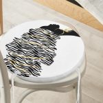 - RealHomes Yuvarlak Fermuarlı Minder - Realhomes Siyah Beyaz Zenci Kadın Motifli Modern Yuvarlak Fermuarlı Sandalye Minderi Realhomes