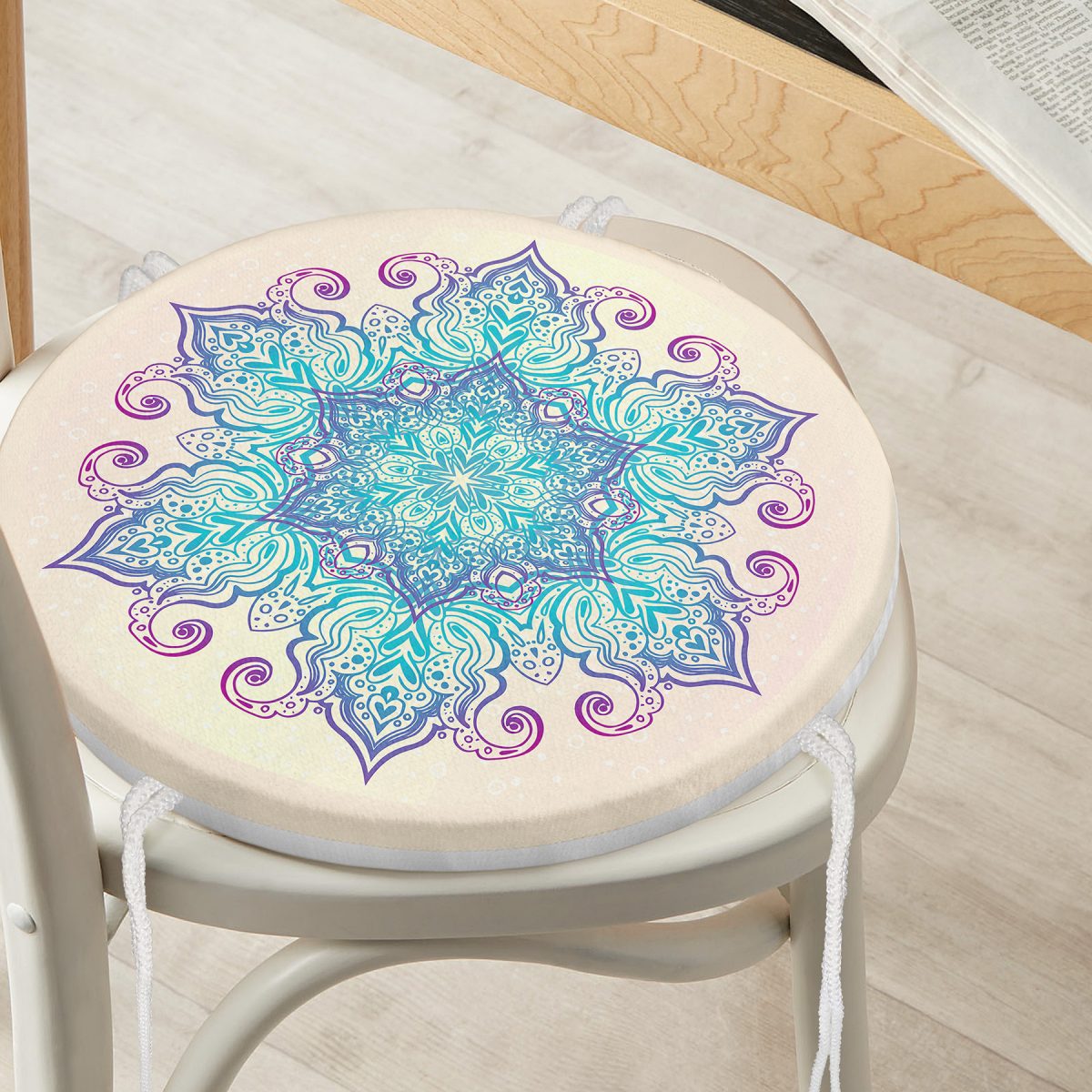 Pembe Zeminde Mavi Mandala Çizimli Modern Yuvarlak Fermuarlı Sandalye Minderi Realhomes