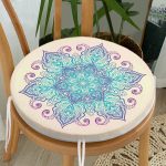 Pembe Zeminde Mavi Mandala Çizimli Modern Yuvarlak Fermuarlı Sandalye Minderi Realhomes