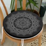 - RealHomes Yuvarlak Fermuarlı Minder - Realhomes  Siyah Zeminde Beyaz Mandala Desenli Yuvarlak Fermuarlı Sandalye Minderi Realhomes
