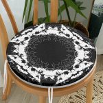 - RealHomes Yuvarlak Fermuarlı Minder - Realhomes Siyah Zeminde Kare Mandala Desenli Özel Tasarım Yuvarlak Fermuarlı Sandalye Minderi Realhomes