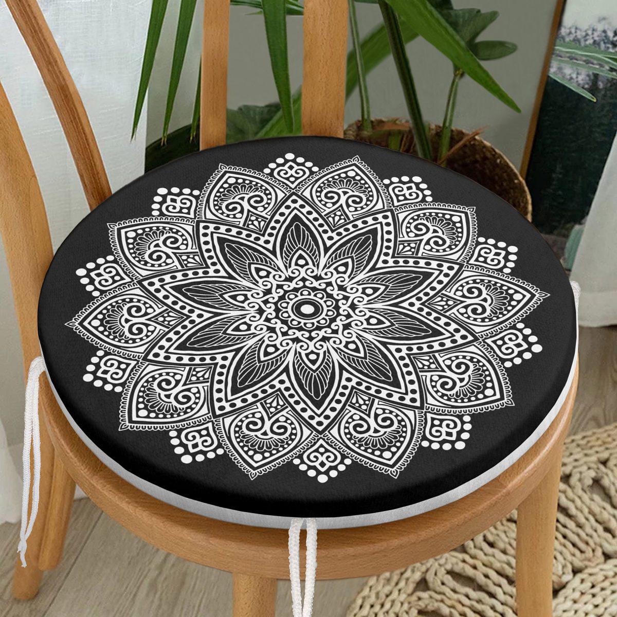 Siyah Beyaz Mandala Tasarımlı Yuvarlak Fermuarlı Sandalye Minderi Realhomes