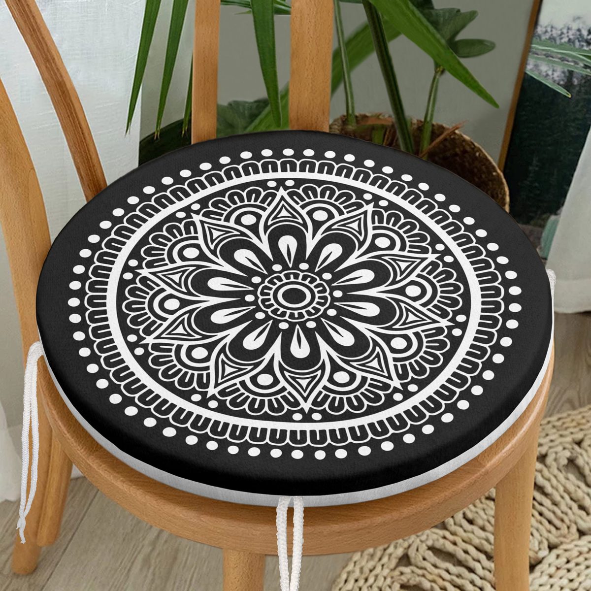 Siyah Beyaz Çiçek Desenli Mandala Motifli Yuvarlak Fermuarlı Sandalye Minderi Realhomes