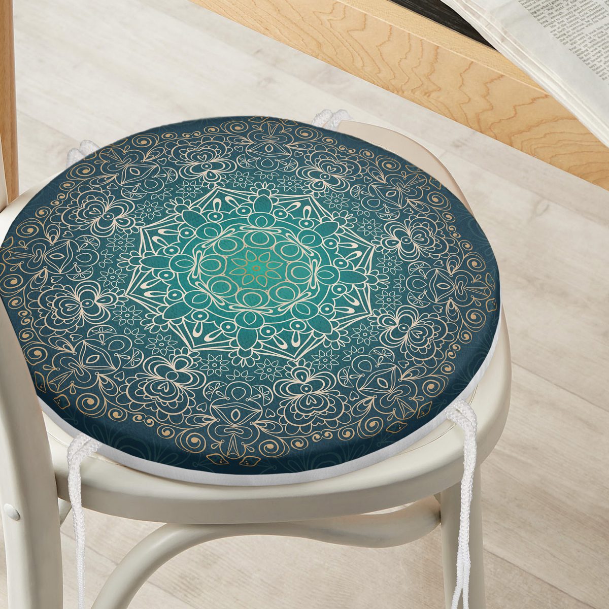 Lacivert Desenli Gold Mandala Motifli Yuvarlak Fermuarlı Sandalye Minderi Realhomes