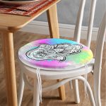 Gökkuşağı Zeminde Fatma Ana Eli Temalı Özel Tasarım Yuvarlak Fermuarlı Sandalye Minderi Realhomes