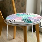 - RealHomes Yuvarlak Fermuarlı Minder - Realhomes  Sulu Boya Yaprak Desenli Modern Yuvarlak Fermuarlı Sandalye Minderi Realhomes