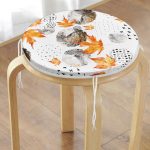 - RealHomes Yuvarlak Fermuarlı Minder - Realhomes  Mermer Desen Ve Kuru Yaprak Motifli Yuvarlak Fermuarlı Sandalye Minderi Realhomes