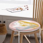 - RealHomes Yuvarlak Fermuarlı Minder - Realhomes Pembe Zemin Üzerinde Sulu Boya Beyaz Ve Mavi Çizimli Özel Tasarım Yuvarlak Fermuarlı Sandalye Minderi Realhomes