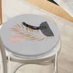 - RealHomes Yuvarlak Fermuarlı Minder - Realhomes  Gri Zeminde Gold Yaprak Motifli Yuvarlak Fermuarlı Sandalye Minderi Realhomes