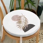 - RealHomes Yuvarlak Fermuarlı Minder - Realhomes Beyaz Zeminde Soyut Çizim Ay Ve Yaprak Motifli Yuvarlak Fermuarlı Sandalye Minderi Realhomes