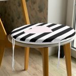 - RealHomes Yuvarlak Fermuarlı Minder - Realhomes Modern Kalp Desenli Dijital Baskılı Yuvarlak Fermuarlı Sandalye Minderi Realhomes