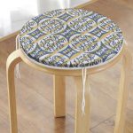 - RealHomes Yuvarlak Fermuarlı Minder - Realhomes  Kot Desende Yazı Motifli Özel Tasarım Yuvarlak Fermuarlı Sandalye Minderi Realhomes