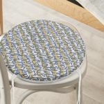 - RealHomes Yuvarlak Fermuarlı Minder - Realhomes Gri Zemin Üzerinde Lacivert Yazı Motifli Yuvarlak Fermuarlı Sandalye Minderi Realhomes