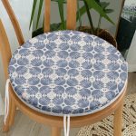 - RealHomes Yuvarlak Fermuarlı Minder - Realhomes  Gri Zemin Üzerinde Lacivert Soyut Dijital Baskılı Yuvarlak Fermuarlı Sandalye Minderi Realhomes