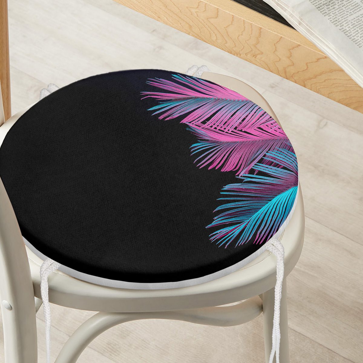 Siyah Zeminli Tropik Yapraklı Özel Tasarım Yuvarlak Fermuarlı Sandalye Minderi Realhomes
