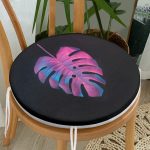 - RealHomes Yuvarlak Fermuarlı Minder - Realhomes Siyah Zeminli Tropik Yapraklı Modern Yuvarlak Fermuarlı Sandalye Minderi Realhomes