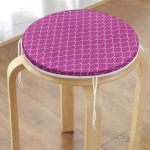 - RealHomes Yuvarlak Fermuarlı Minder - Realhomes Mor Geometrik Pul Desenli Dijital Baskılı Yuvarlak Fermuarlı Sandalye Minderi Realhomes