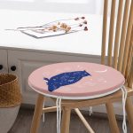 - RealHomes Yuvarlak Fermuarlı Minder - Realhomes  Bej Pembe Zeminde Mavi Baykuş Motifli Yuvarlak Fermuarlı Sandalye Minderi Realhomes