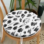 - RealHomes Yuvarlak Fermuarlı Minder - Realhomes  Beyaz Zeminde Anlamsız Çizgiler Motifli Yuvarlak Fermuarlı Sandalye Minderi Realhomes