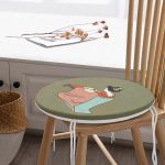 Gri Zeminde Yazı Yazan Japon Kadın Desenli Modern Yuvarlak Fermuarlı Sandalye Minderi Realhomes