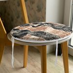 - RealHomes Yuvarlak Fermuarlı Minder - Realhomes  Etnik Desen Zeminli Afrika Kadın Motifli Yuvarlak Fermuarlı Sandalye Minderi Realhomes