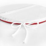 Kırmızı Zeminli Köpek Tutan Hanım Desenli Modern Yuvarlak Fermuarlı Sandalye Minderi Realhomes