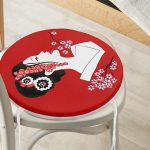 - RealHomes Yuvarlak Fermuarlı Minder - Realhomes  Siyah ve Kırmızı Zeminli Japon Kız Modern Yuvarlak Fermuarlı Sandalye Minderi Realhomes