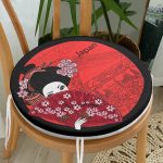 - RealHomes Yuvarlak Fermuarlı Minder - Realhomes  Kırmızı Yelpazeli Şaman Japan Kadın Dijital Baskılı Yuvarlak Fermuarlı Sandalye Minderi Realhomes