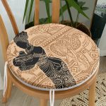 - RealHomes Yuvarlak Fermuarlı Minder - Realhomes  Etnik Desen Zeminli Afrika Kadın Motifli Yuvarlak Fermuarlı Sandalye Minderi Realhomes