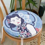 - RealHomes Yuvarlak Fermuarlı Minder - Realhomes  Çiçek Detaylı Modern Kadın Motifli Yuvarlak Fermuarlı Sandalye Minderi Realhomes