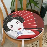 Kırmızı Temalı Japon Kadın Motifli Yuvarlak Fermuarlı Sandalye Minderi Realhomes