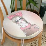 - RealHomes Yuvarlak Fermuarlı Minder - Realhomes Fashion Girl Dijital Baskılı Modern Yuvarlak Fermuarlı Sandalye Minderi Realhomes