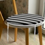 - RealHomes Yuvarlak Fermuarlı Minder - Realhomes  Siyah Gri Düz Çizgiler Özel Tasarımlı Yuvarlak Fermuarlı Sandalye Minderi Realhomes
