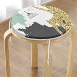 - RealHomes Yuvarlak Fermuarlı Minder - Realhomes Kafes Ve Kuş Motifli Gold Modern Motifler Dijital Baskılı Modern Yuvarlak Fermuarlı Sandalye Minderi Realhomes