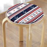 - RealHomes Yuvarlak Fermuarlı Minder - Realhomes Bordo Lacivert Renkli Çapa Dümen Temalı Dijital Baskılı Modern Yuvarlak Fermuarlı Sandalye Minderi Realhomes