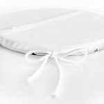 - RealHomes Yuvarlak Fermuarlı Minder - Realhomes  Beyaz Zemin Üzerinde Gold Yıldızlı Dijital Baskılı Modern Yuvarlak Fermuarlı Sandalye Minderi Realhomes