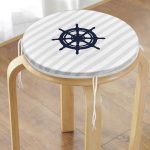 - RealHomes Yuvarlak Fermuarlı Minder - Realhomes  Gri Beyaz Çizgili Çapa Desenli Dijital Baskılı Modern Yuvarlak Fermuarlı Sandalye Minderi Realhomes