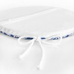 - RealHomes Yuvarlak Fermuarlı Minder - Realhomes  Beyaz Zemin Üzerinde Çini Desenli Dijital Baskılı Modern Yuvarlak Fermuarlı Sandalye Minderi Realhomes