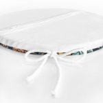 Siyah Zemin Üzerinde Yaprak Desenli Dijital Baskılı Modern Yuvarlak Fermuarlı Sandalye Minderi Realhomes